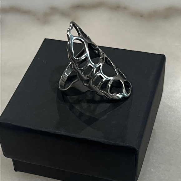 Chic Silver Heart Pattern Ring - Picture 7 of 9